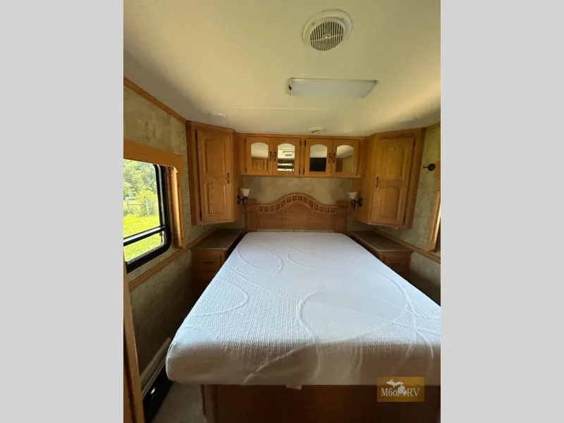 1999 Newmar Dutchstar Used    3865 - Photo 4