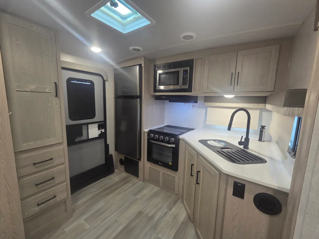2022 Forest River Flagstaff Super Lite 26RKBS, Photos photo 6