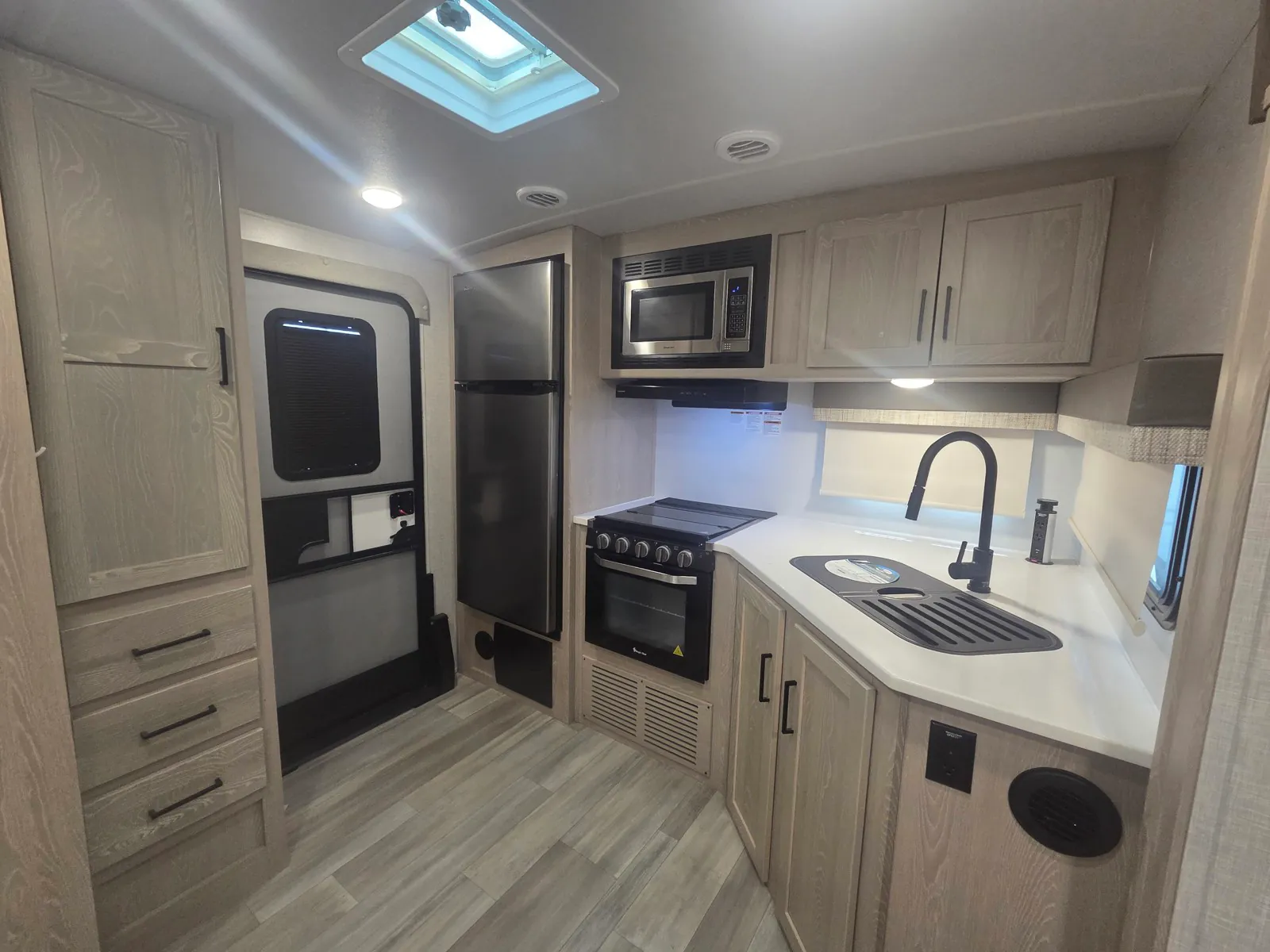 2022 Forest River Flagstaff Super Lite 26RKBS — Photo 6