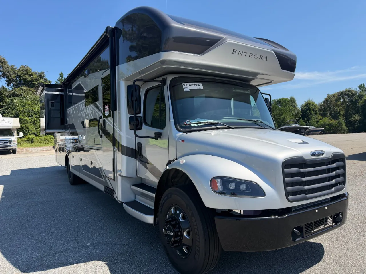 2027 Entegra Coach Accolade 37K