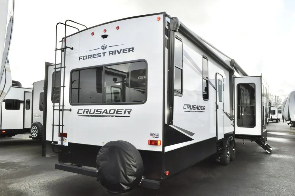 2025 Prime Time Crusader 375FLS, Photos photo 5