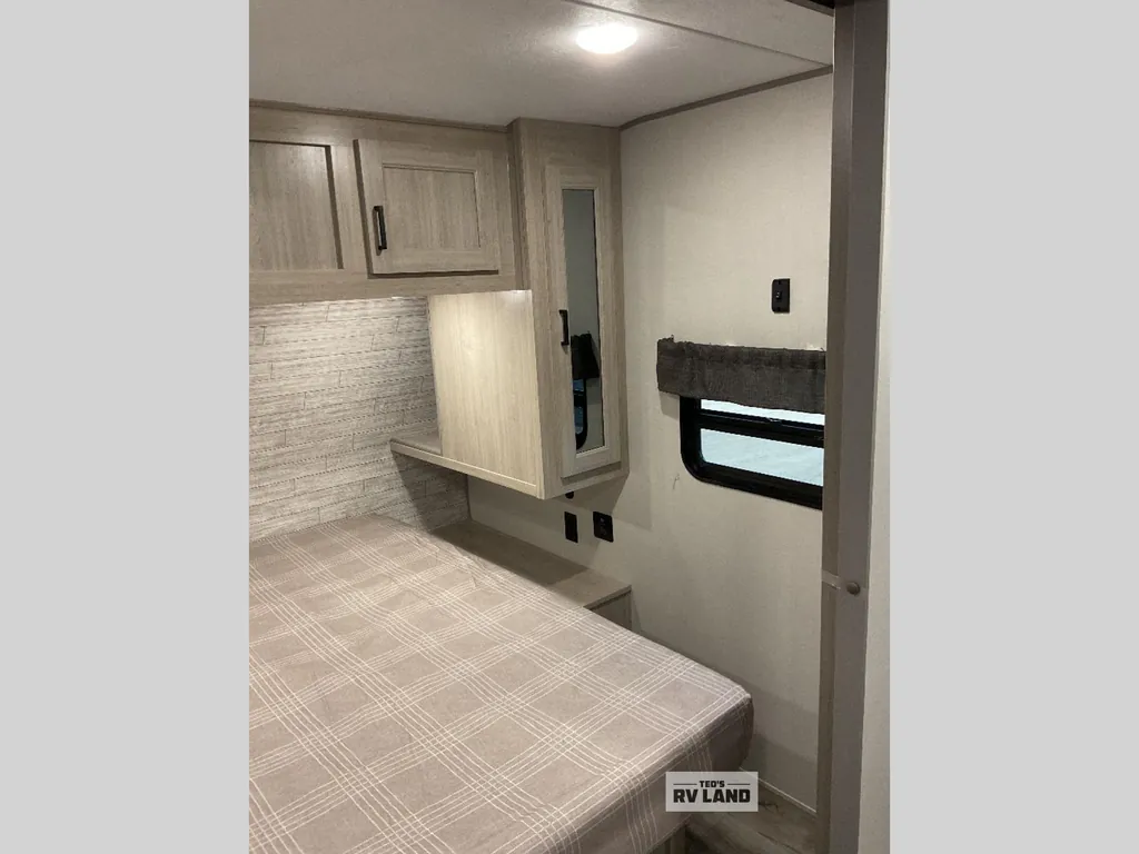 2026 Coachmen Catalina Legacy Edition 273DBHCK, Photos photo 18