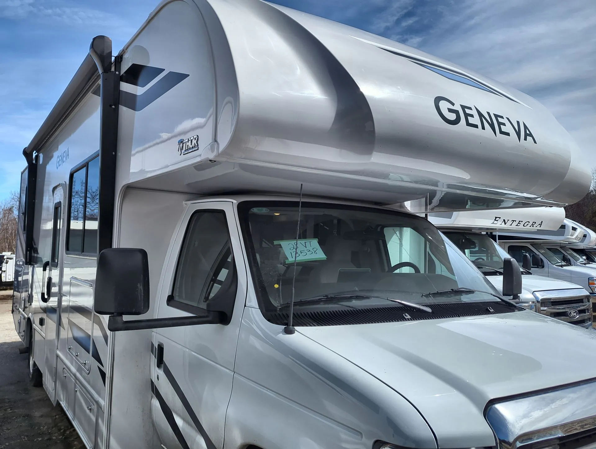 2026 Thor Motor Coach Geneva 28VT - Photo 2
