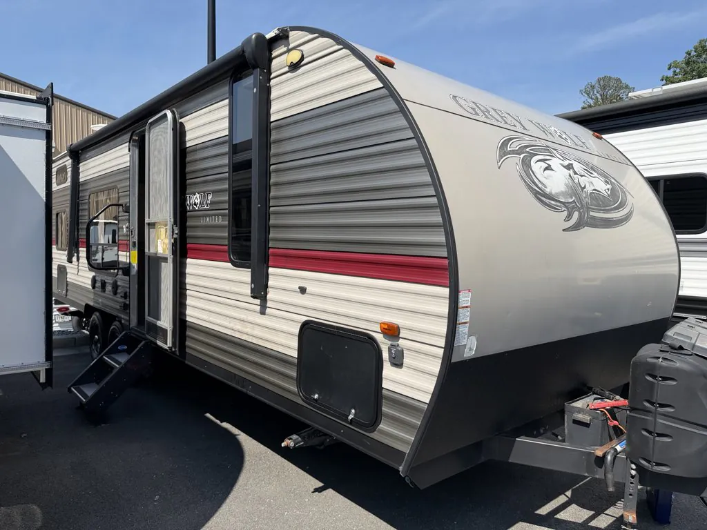 2018 Forest River Cherokee Grey Wolf 26DJSE