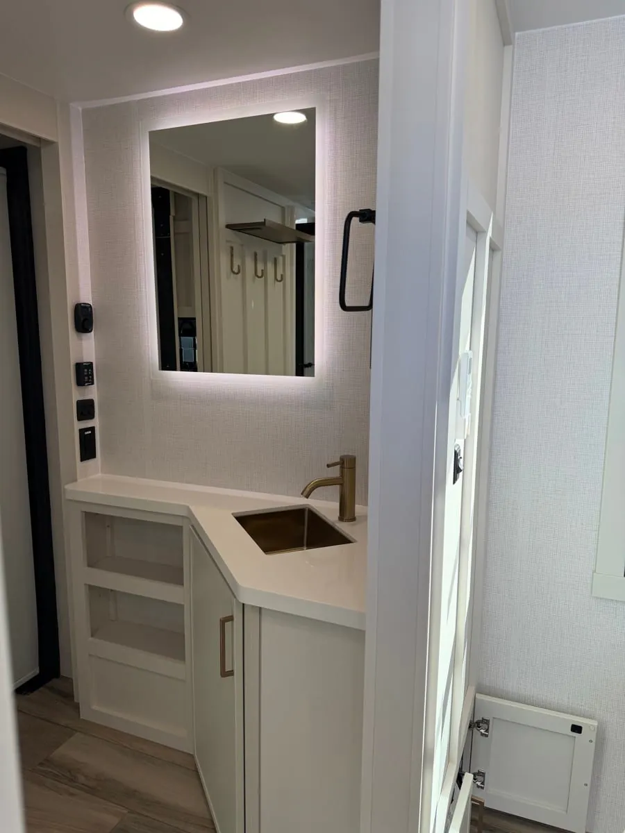 2027 Brinkley Model I 290, Photos photo 13