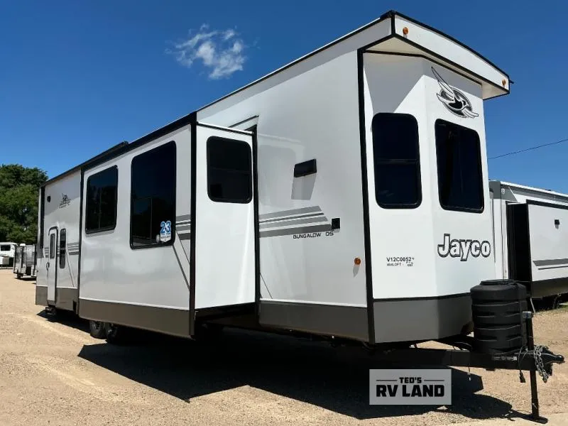 2027 Jayco JAYFLIGHT BUNGALOW 404LOFT - Main photo