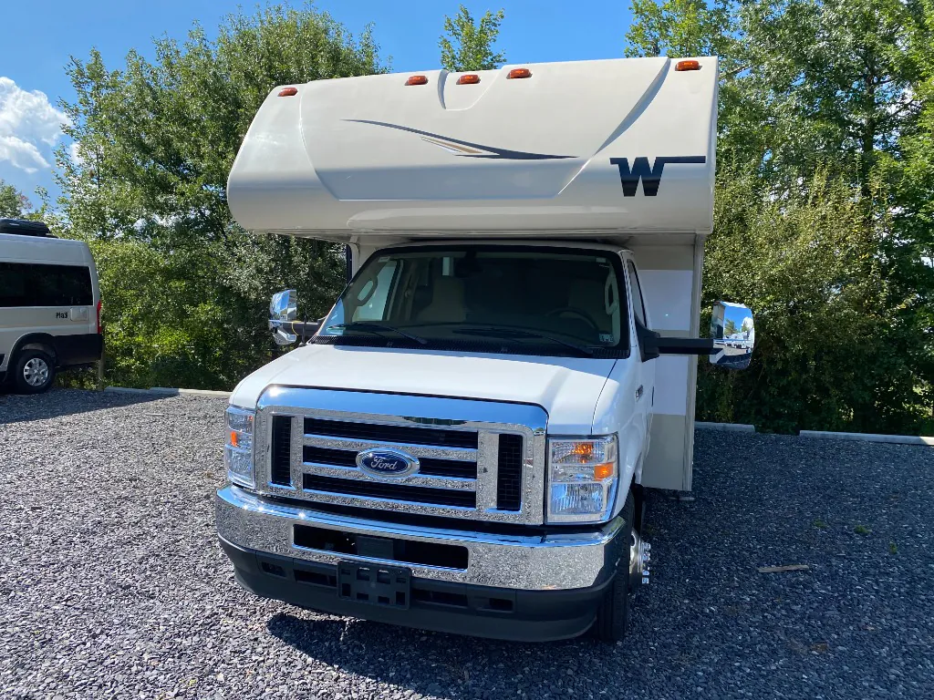 2023 Winnebago Spirit 25B - Photo 2