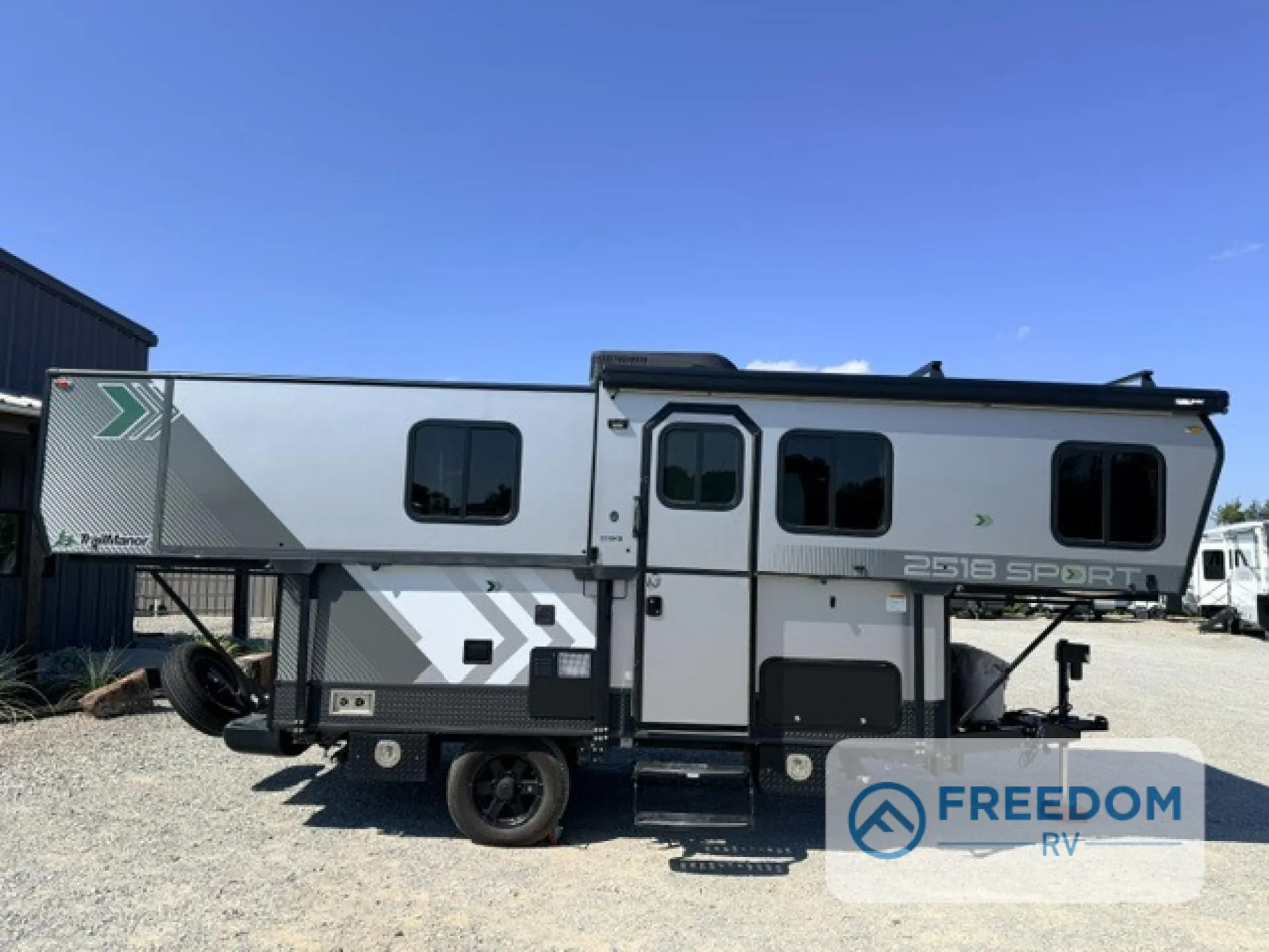 2025 TrailManor 2518 Series 2518KB - Photo 3