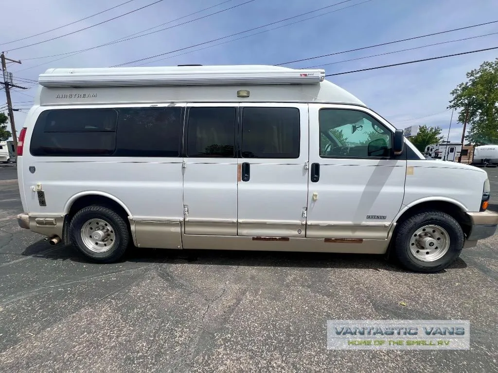 2010 Airstream Chevrolet Avenue - Photo 4
