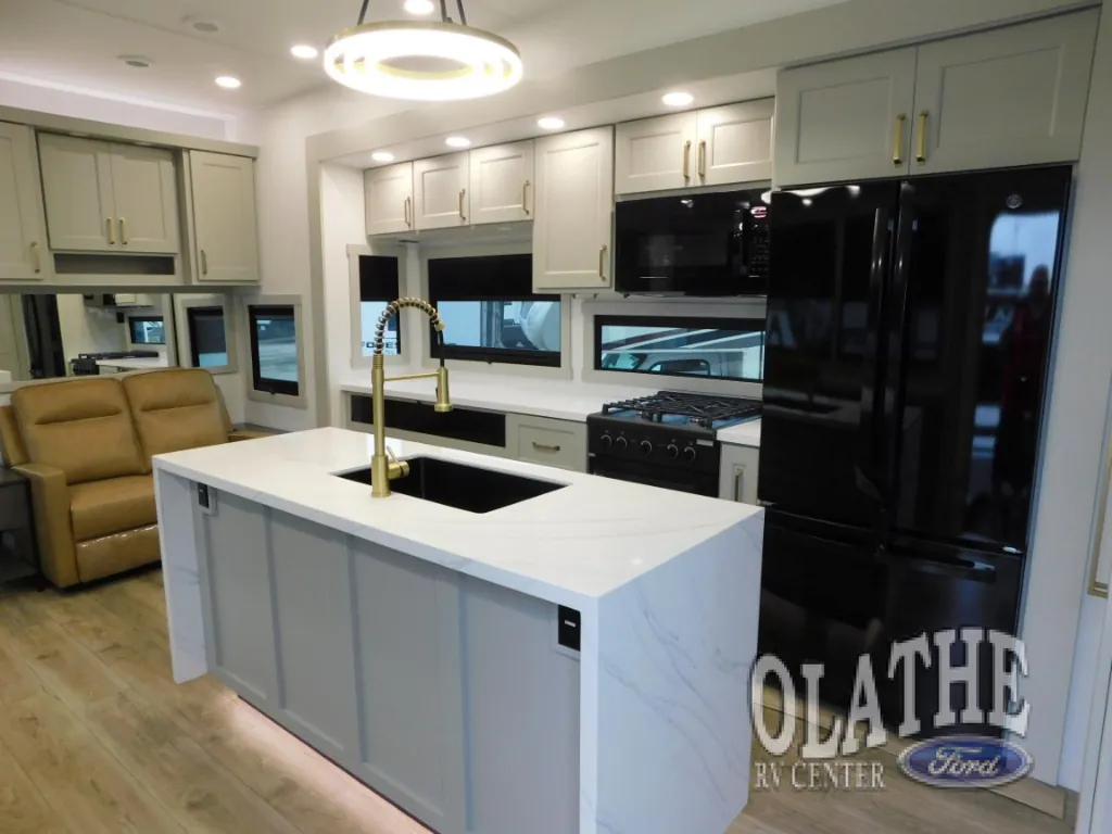 2026 Brinkley Model G 4100, Photos photo 13
