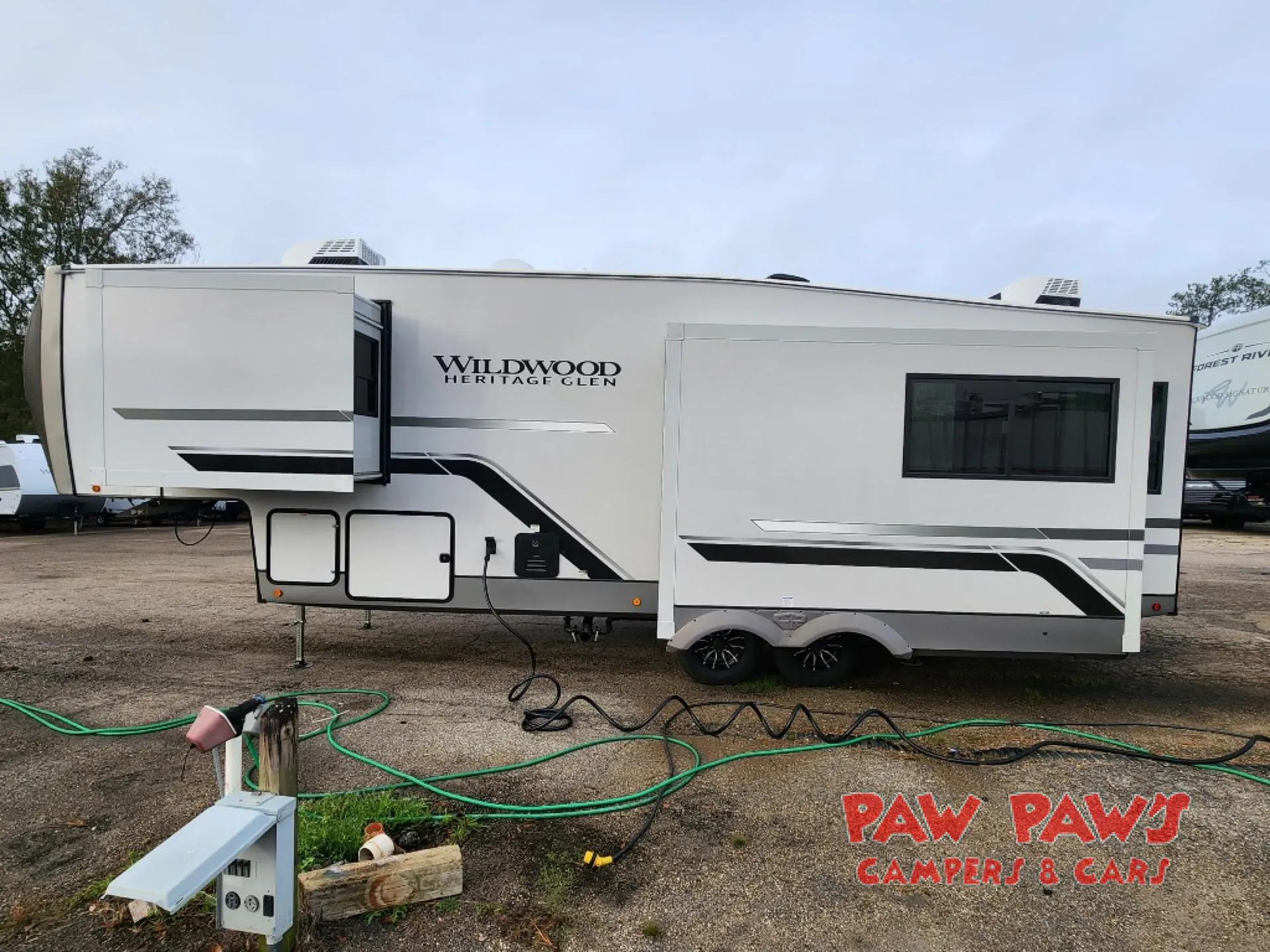 2026 Forest River Wildwood Heritage Glen 286RL — Photo 6