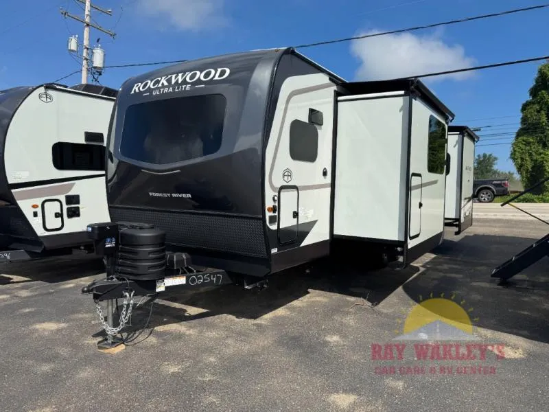 2027 Forest River Rockwood Ultra Lite 2619FK - Photo 3