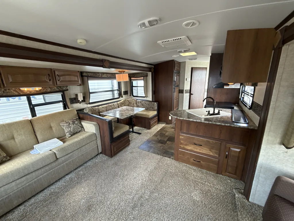 2014 Keystone Outback 298RE, Photos photo 10