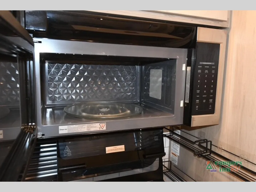 2024 Forest River Rockwood Signature 361RL, Photos photo 17