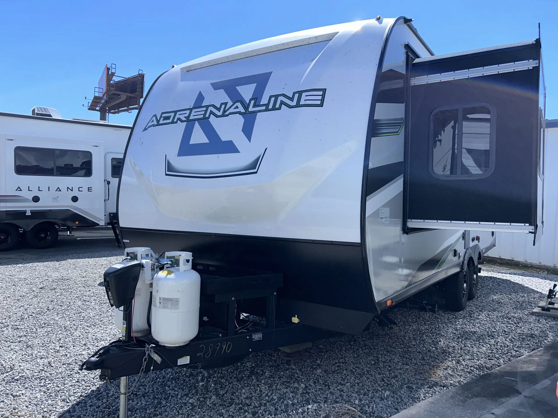 2024 Coachmen Adrenaline 21LT - Photo 4
