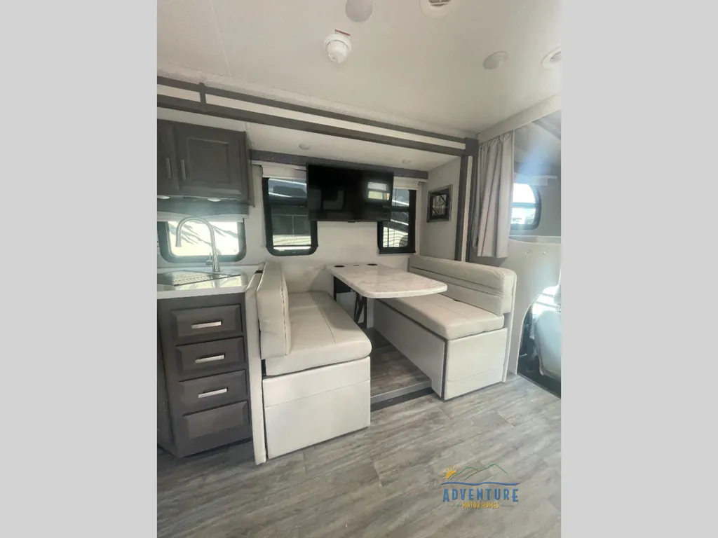 2024 Thor Motor Coach Magnitude Super C XG32, Photos photo 7