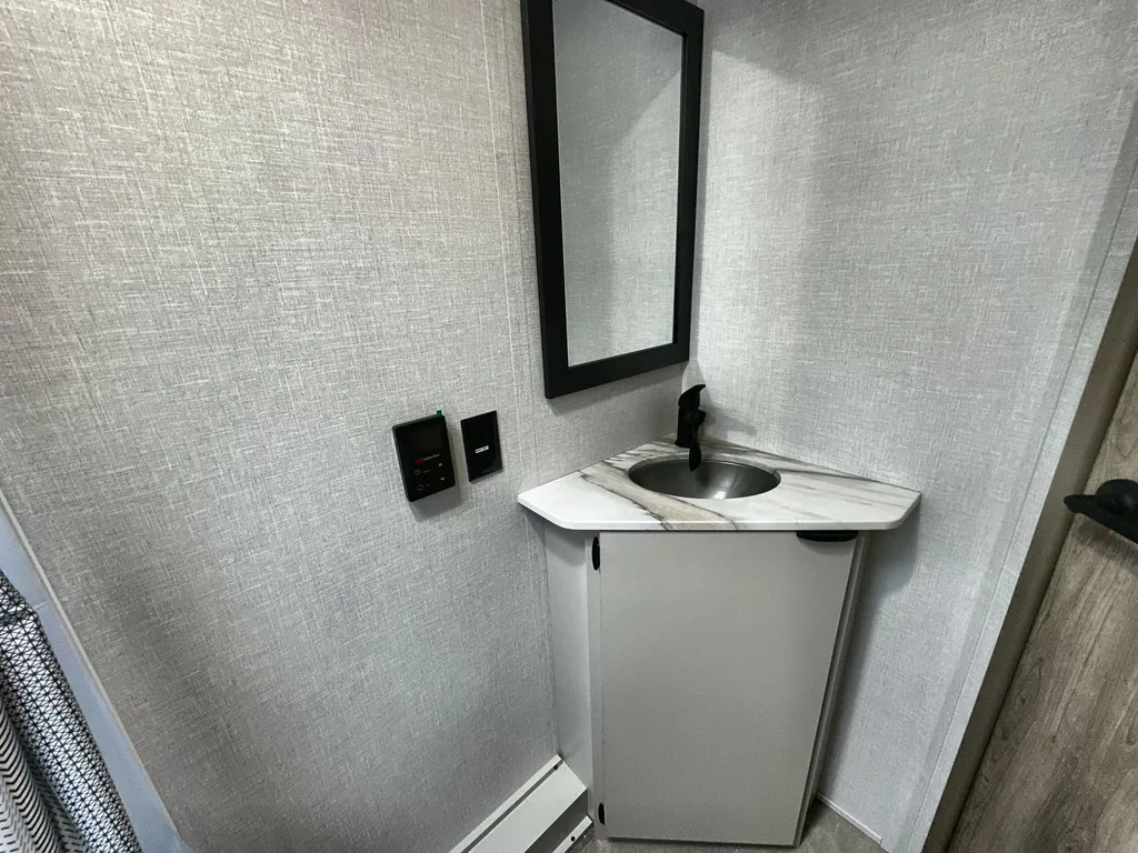 2027 Forest River Airelume 260, Photos photo 16