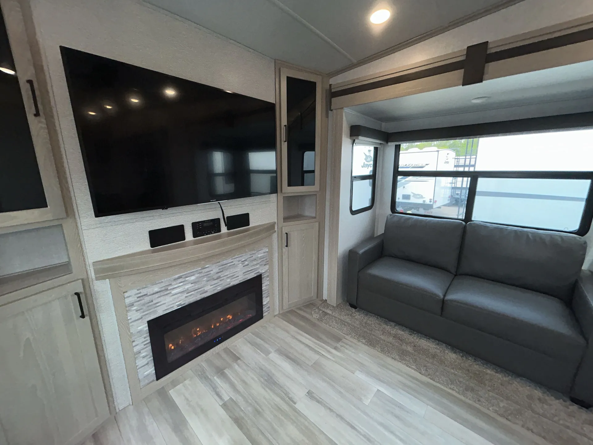 2021 Forest River Rockwood Ultra Lite 2898KS — living area main