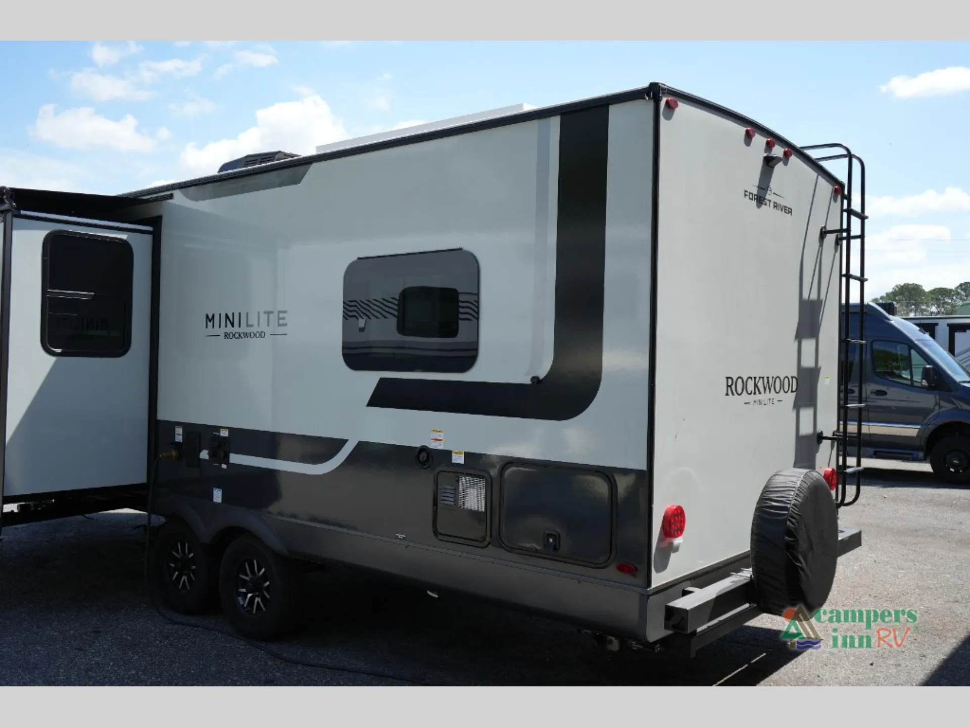 2026 Forest River Rockwood Mini Lite 2506FK — Photo 5