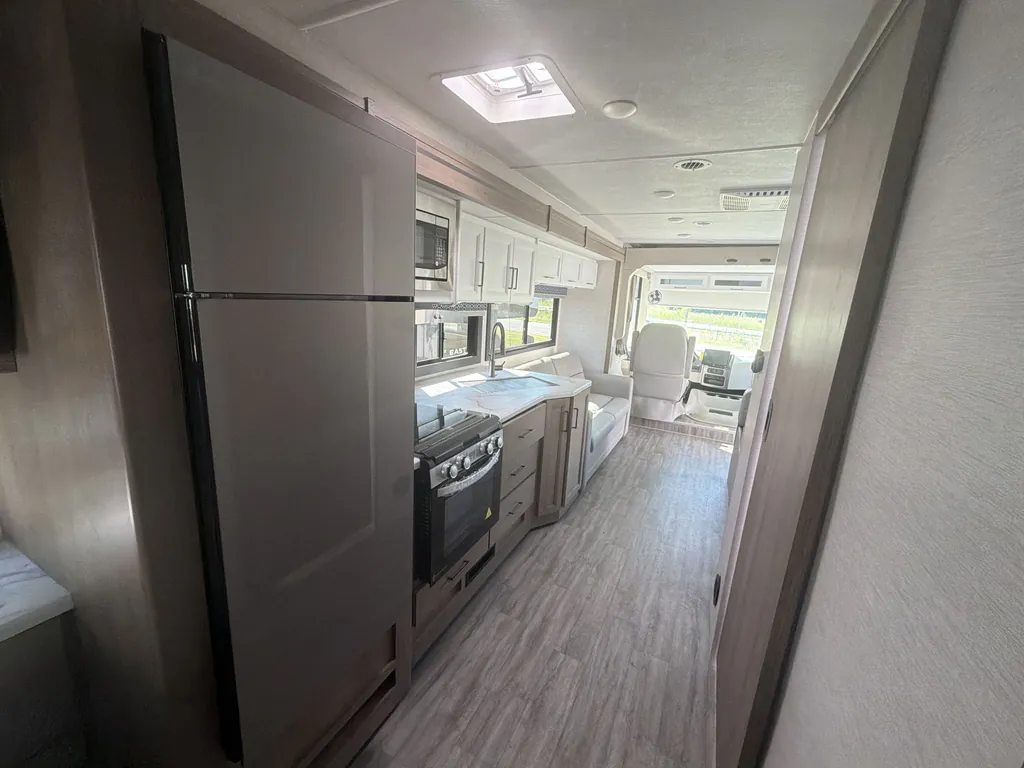 2026 Thor Motor Coach Freedom Traveler A29, Photos photo 11