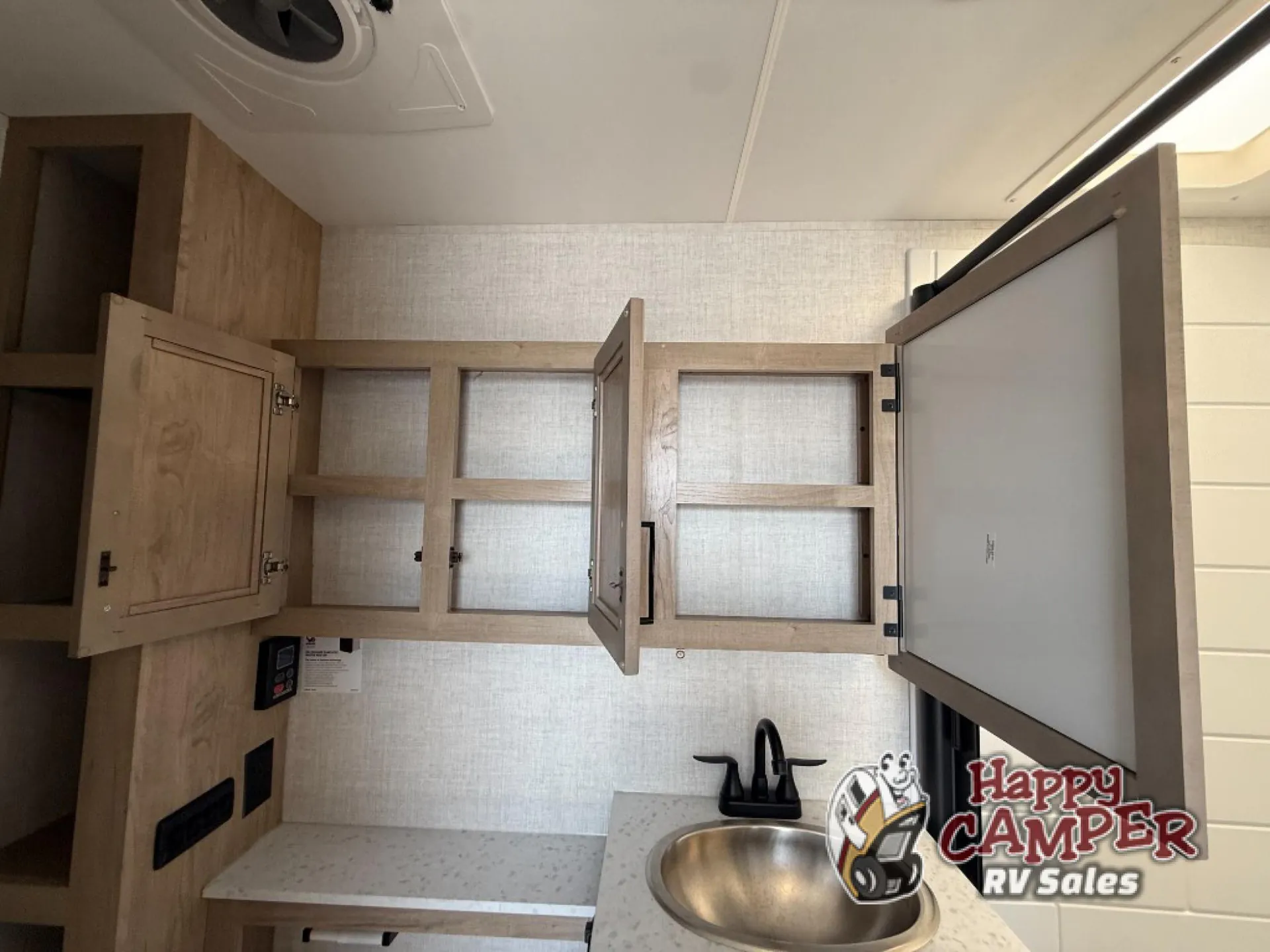 2026 Ember RV E-Series 21FBE - Photo 4