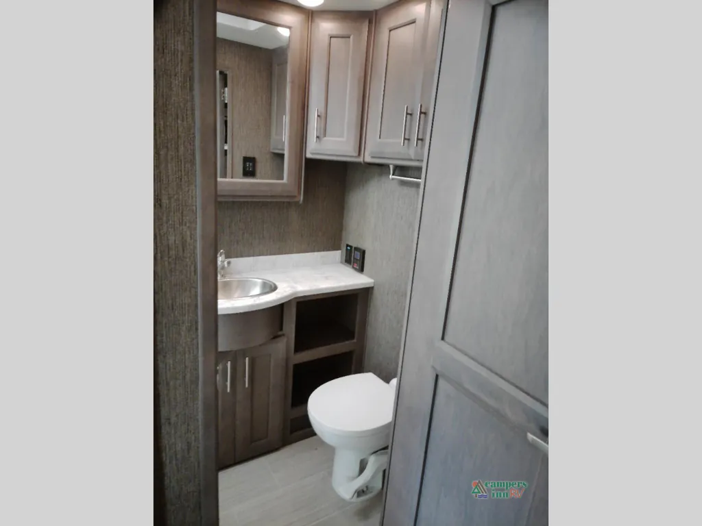 2021 Thor Motor Coach Challenger 35MQ, Photos photo 56