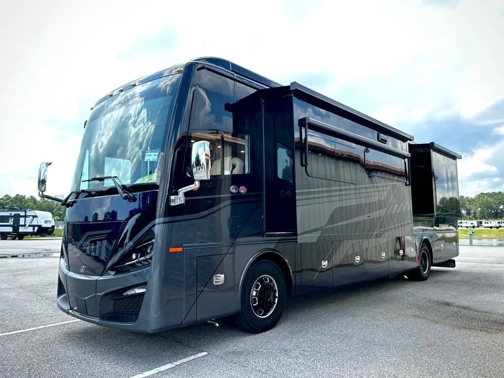 2026 Tiffin Phaeton 40 IH - Photo 4