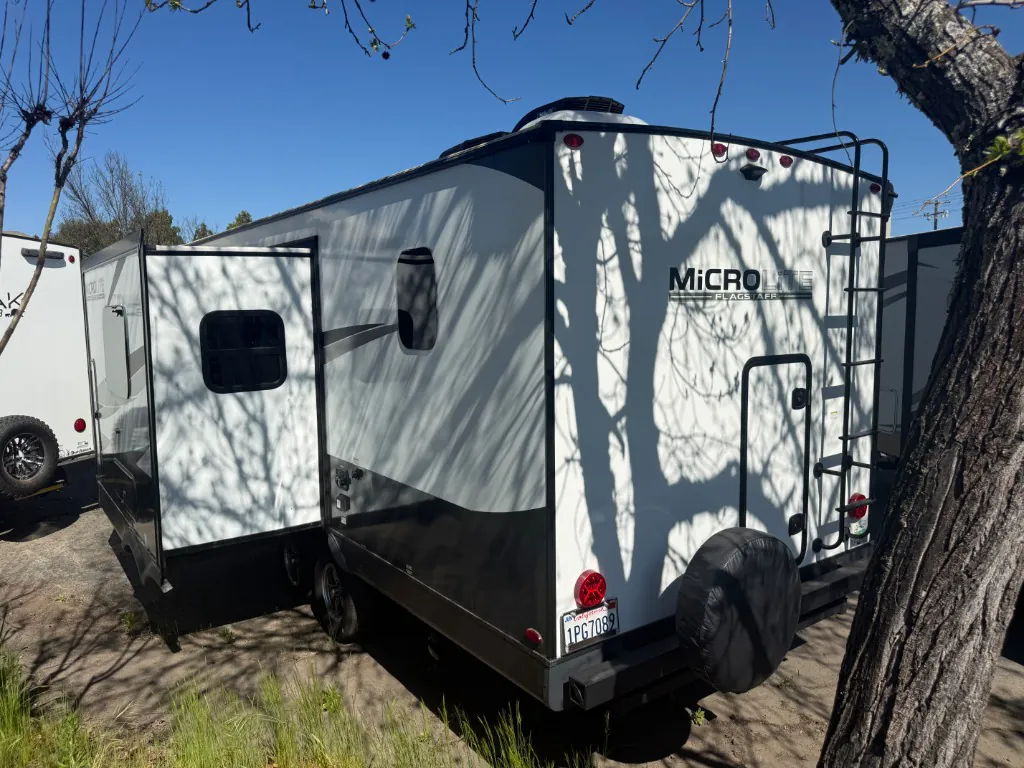 2024 Forest River Flagstaff Micro Lite 25BRDS, Photos photo 5