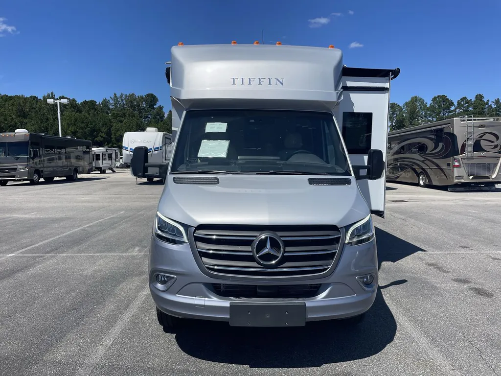 2026 Tiffin Wayfarer 25 XRW, Photos photo 2