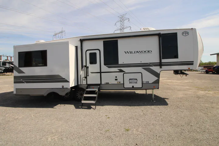2027 Forest River Wildwood Heritage Glen 286RL - Photo 3