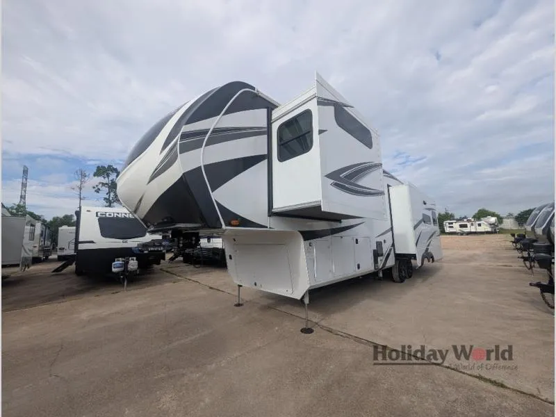 2024 Grand Design Solitude 370DV - Photo 3