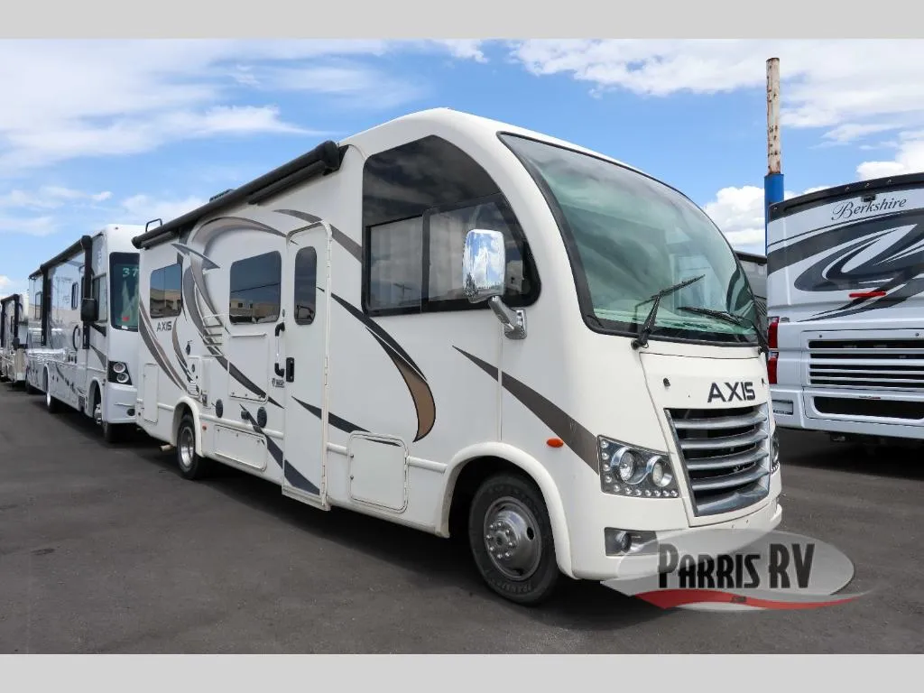 2018 Thor Motor Coach Axis 24.1 - Photo 2