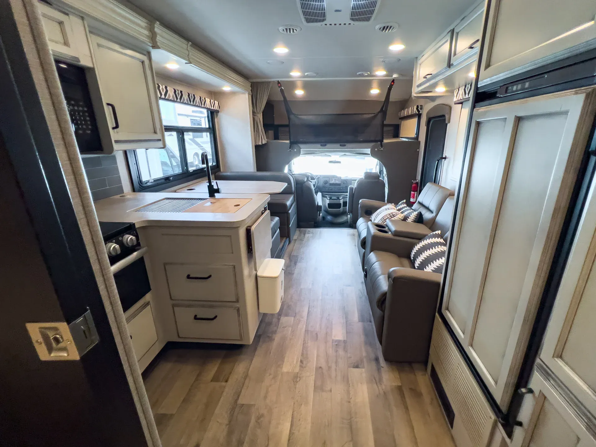 2022 Jayco Greyhawk 27U - Photo 4