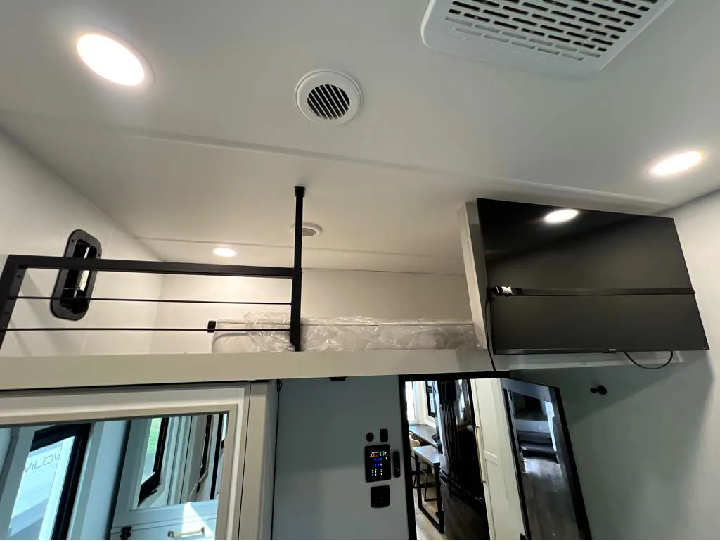 2025 Brinkley Model G 3950, Photos photo 16