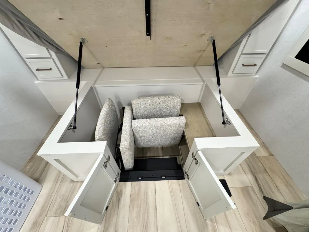 2026 Brinkley Model I 235, Photos photo 22