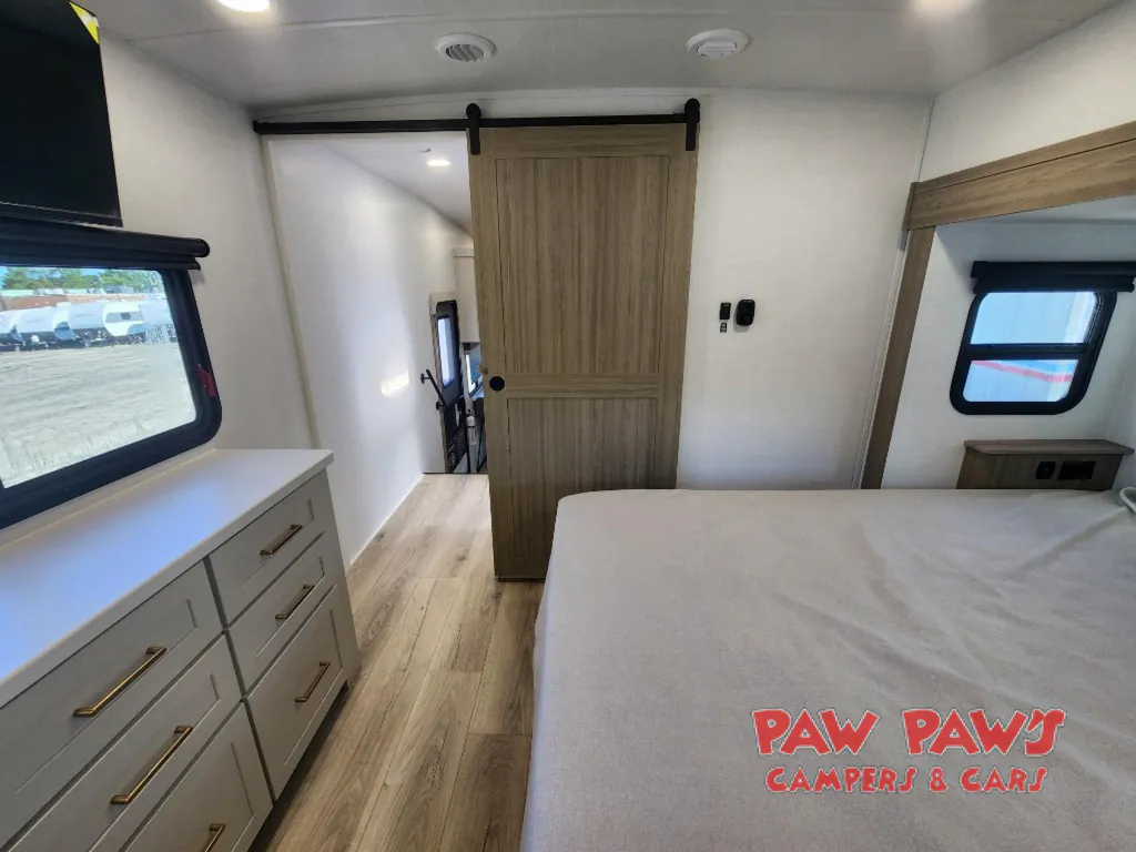 2027 Forest River Rockwood Signature 281SRK, Photos photo 22