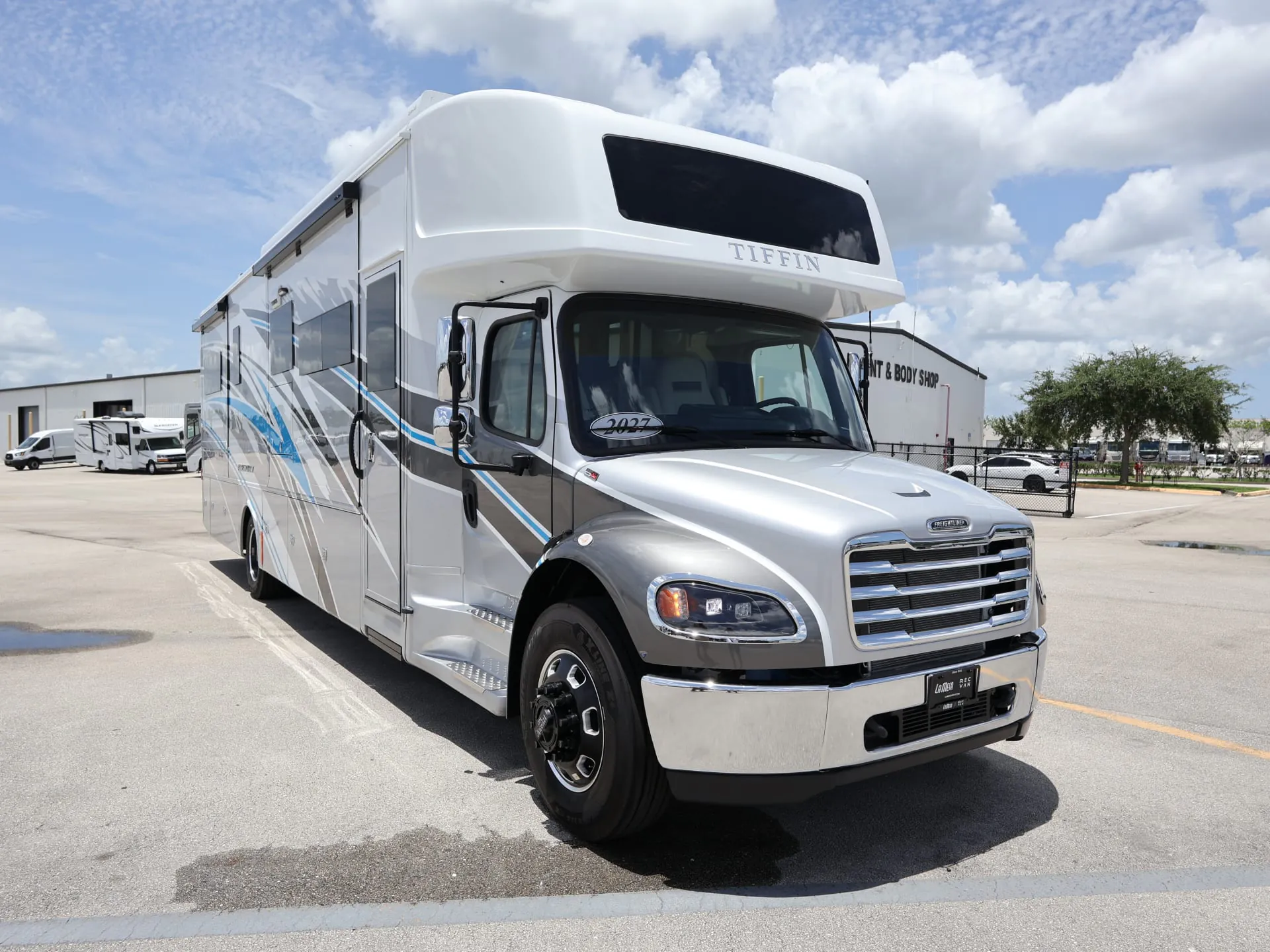2027 Tiffin Allegro Bay 38 AB dealer photo 1 from La Mesa RV Center