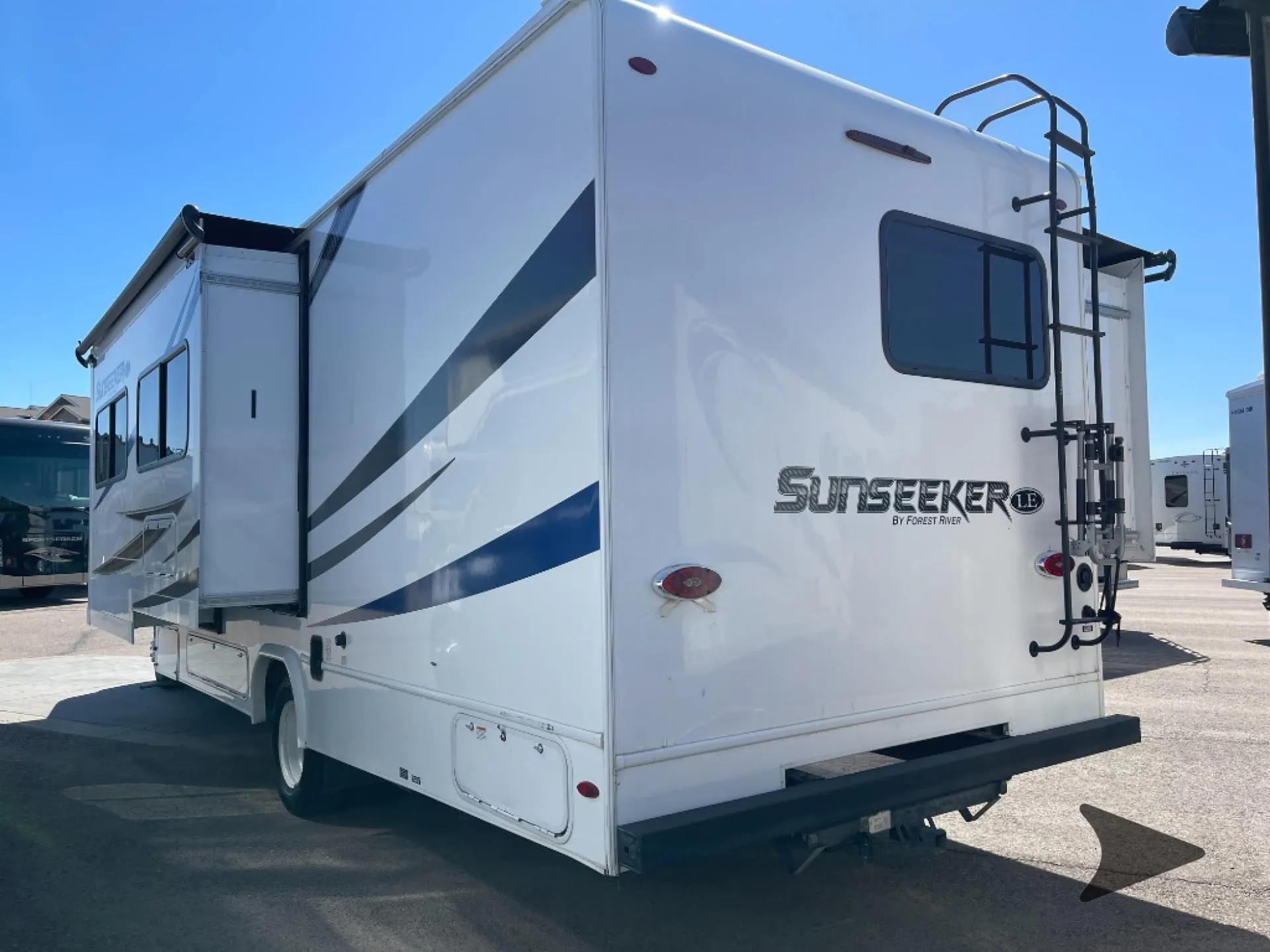 2021 Forest River Sunseeker LE 2550DSLE - Photo 3