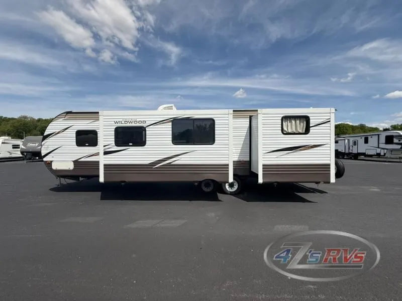 2018 Forest River Wildwood 31KQBTS - Photo 4