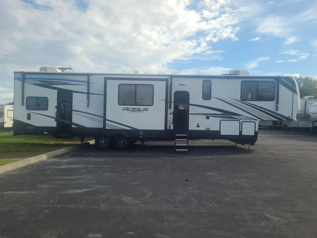 2021 Forest River Rogue Armored 351G2, Photos photo 33