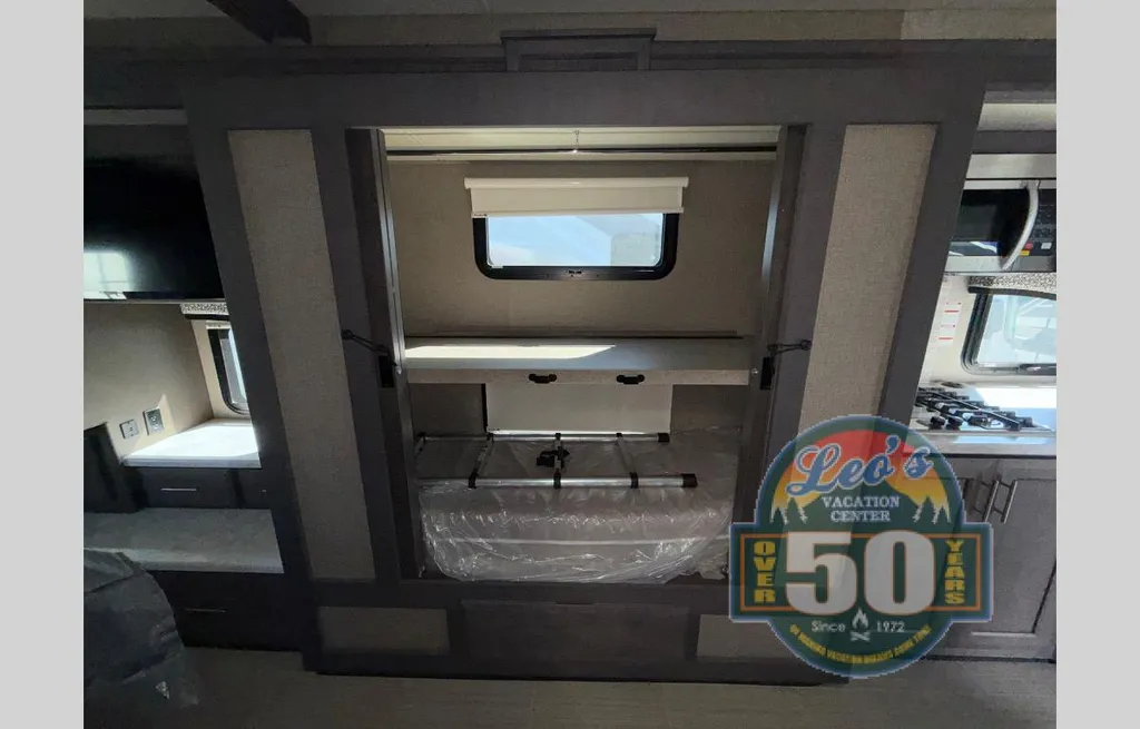 2022 Thor Motor Coach Magnitude RS36, Photos photo 22