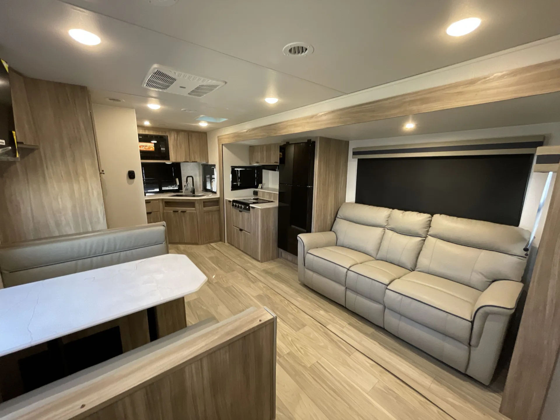 2025 Winnebago Access 25ML — living area main