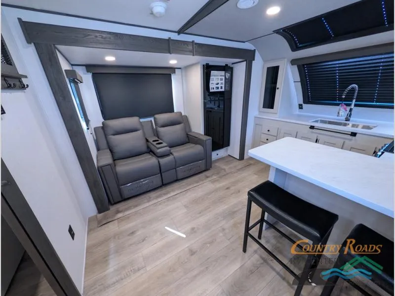 2026 Coachmen Northern Spirit Ultra Lite 2565FK - Photo 3
