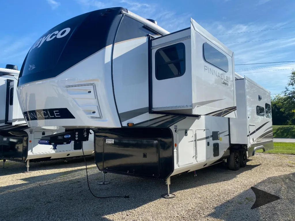 2027 Jayco Pinnacle 32RLTS, Photos photo 65