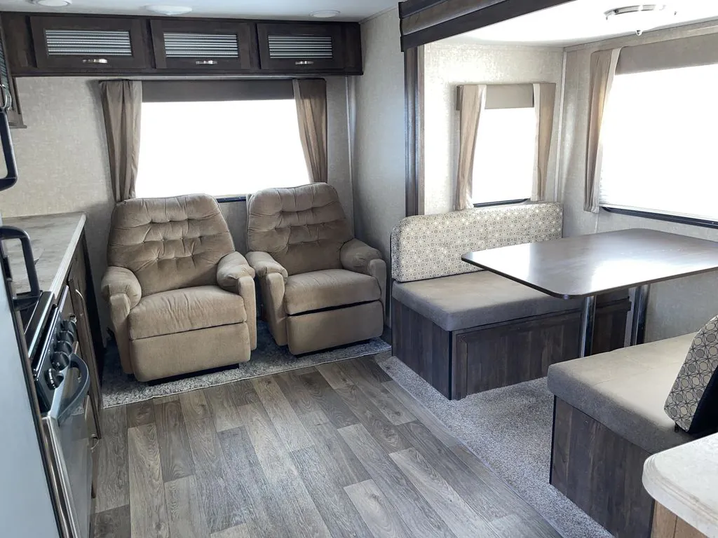 2019 Forest River Vibe Extreme Lite 224RLS - Photo 4
