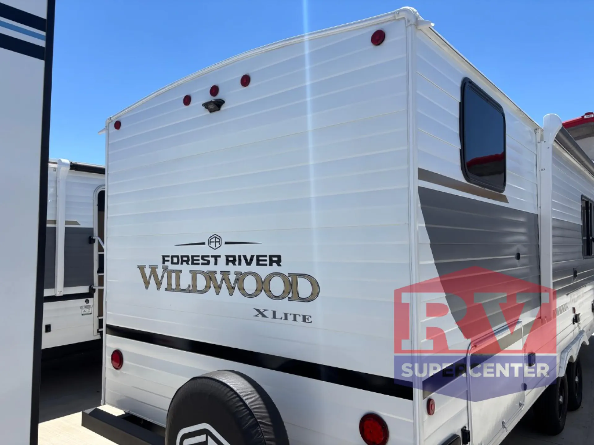 2027 Forest River RV Wildwood X-Lite 273QBXL — Photo 5