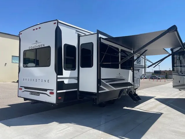 2027 Coachmen Brookstone 290RL - Photo 4