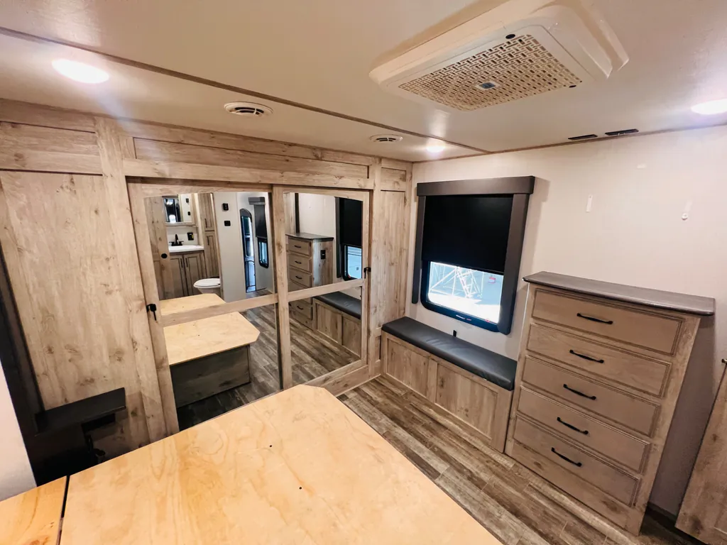 2023 Keystone Avalanche 390DS, Photos photo 43