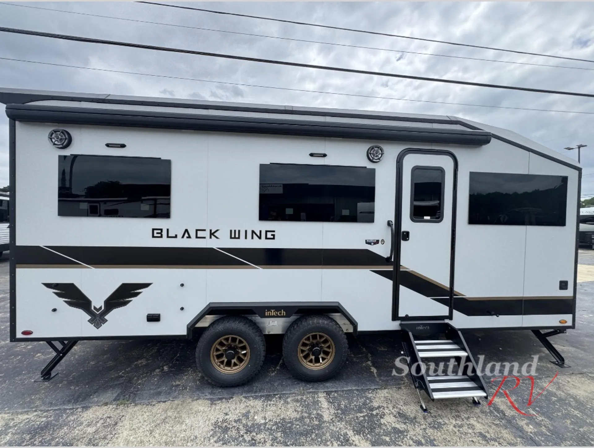 2026 inTech Black Wing 826 X - Photo 3