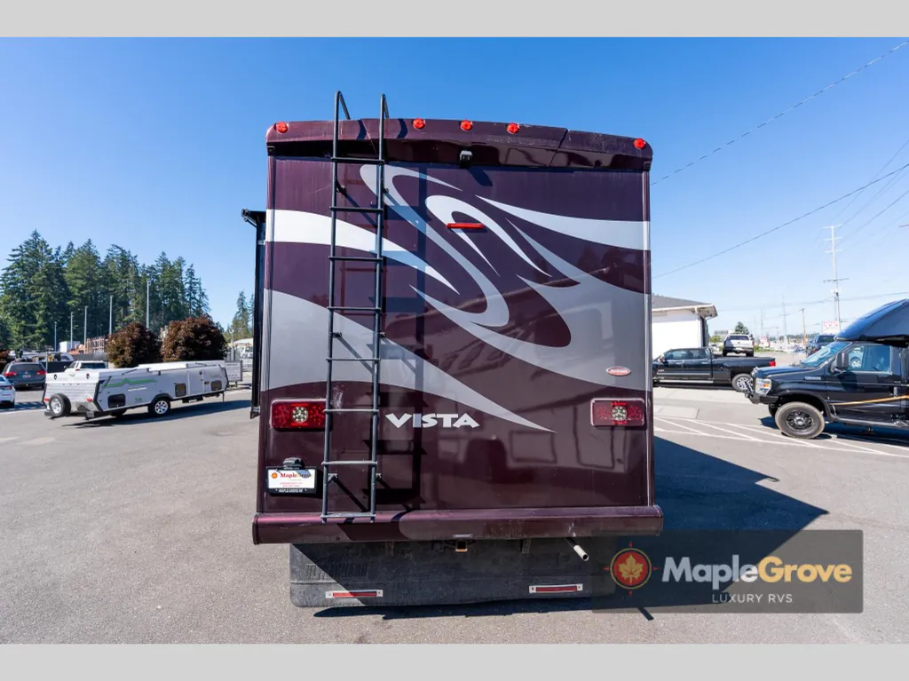 2014 Winnebago Vista 35B, Photos photo 15